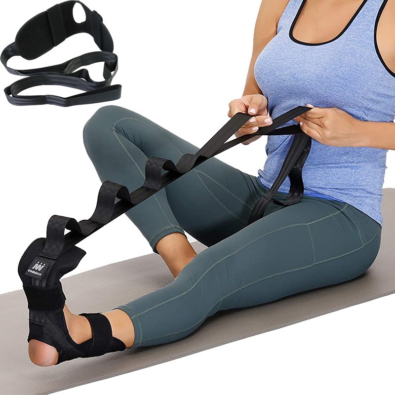 Yoga In Fitness First - 足首関節矯正機能付きヨガベルトブレースがフィットネストレーニングリハビリ補助具の第一歩を踏み出します