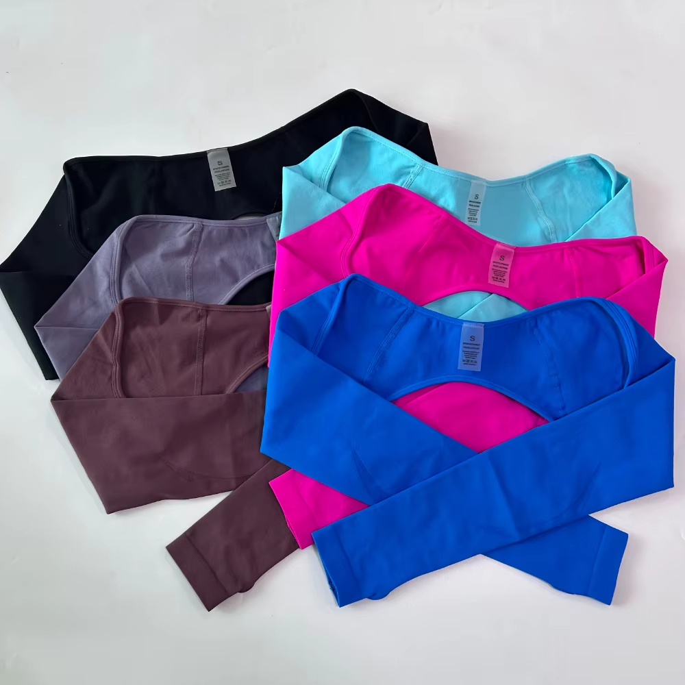 女性用ハイストレッチジムスポーツウェア ビジョンシュラッグ  - Yoga Fitness Outfit のレビューと価格